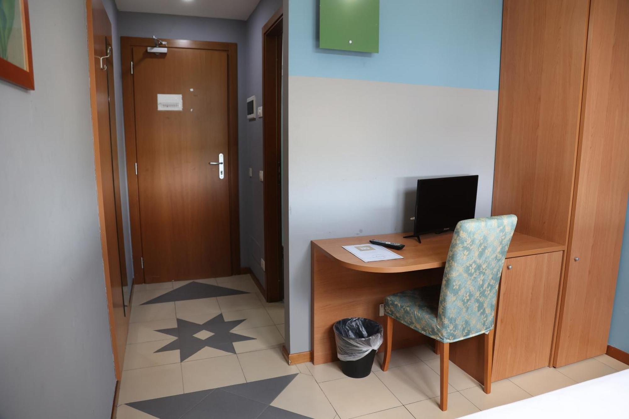 Hotel Garda Аффі Екстер'єр фото