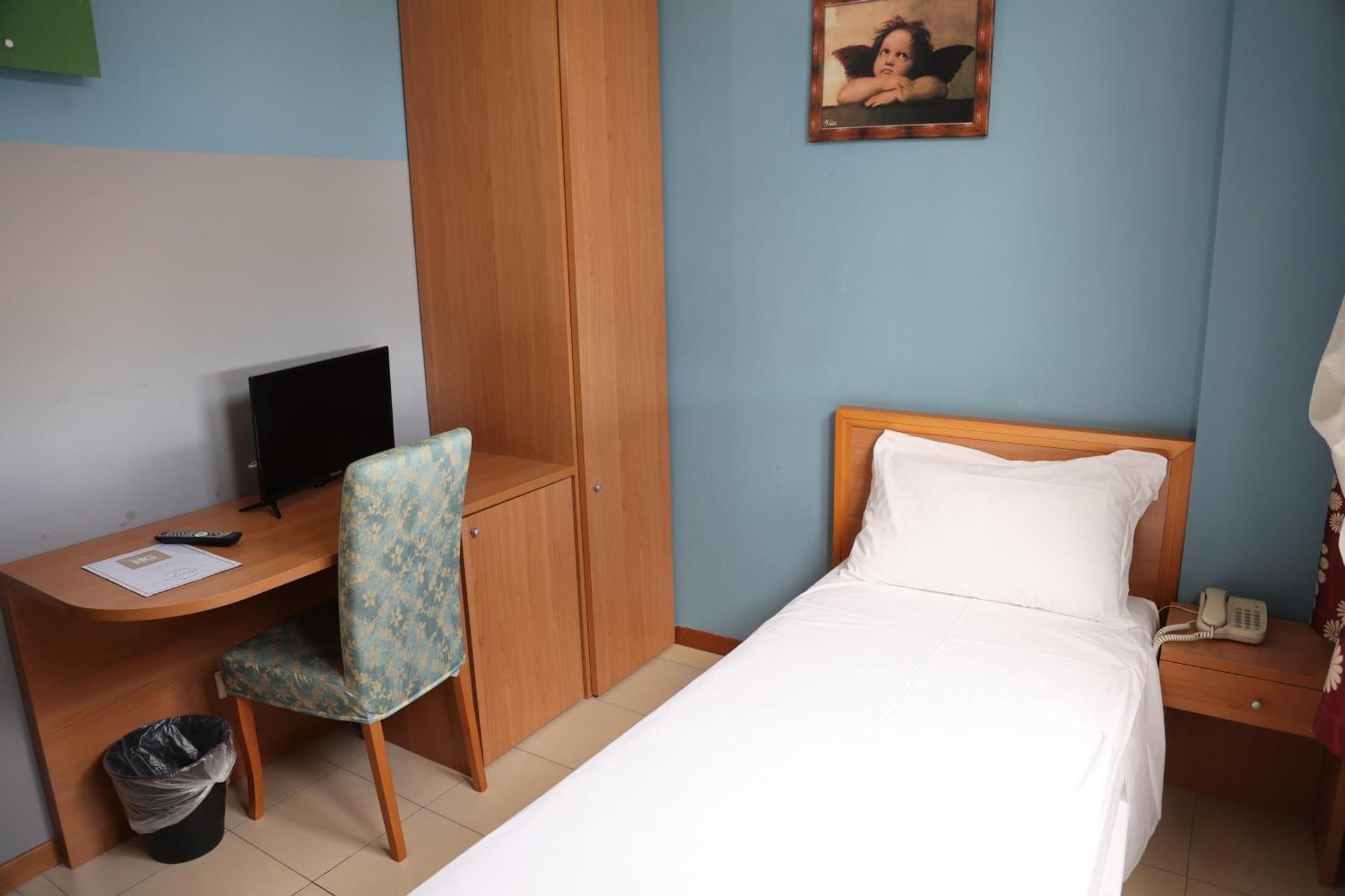 Hotel Garda Аффі Екстер'єр фото