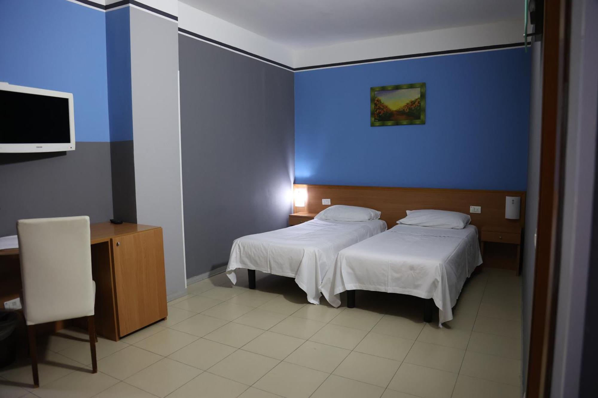 Hotel Garda Аффі Екстер'єр фото