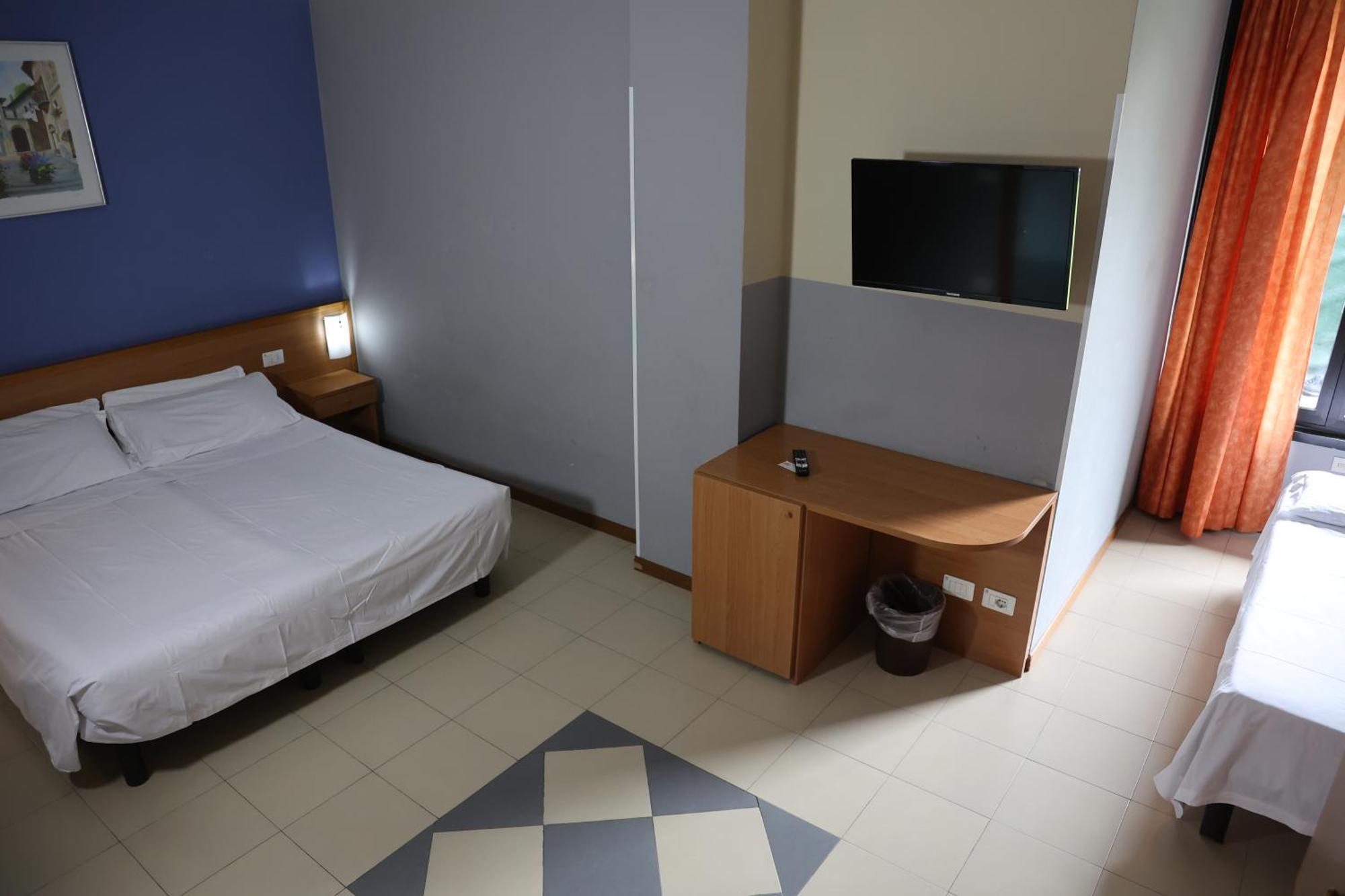 Hotel Garda Аффі Екстер'єр фото